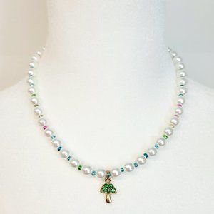 Betsey Johnson Goldtone Faux Pearl Crystal Mushroom 16-20" Pendant Necklace EUC